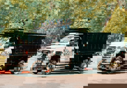 An Oakland service truck